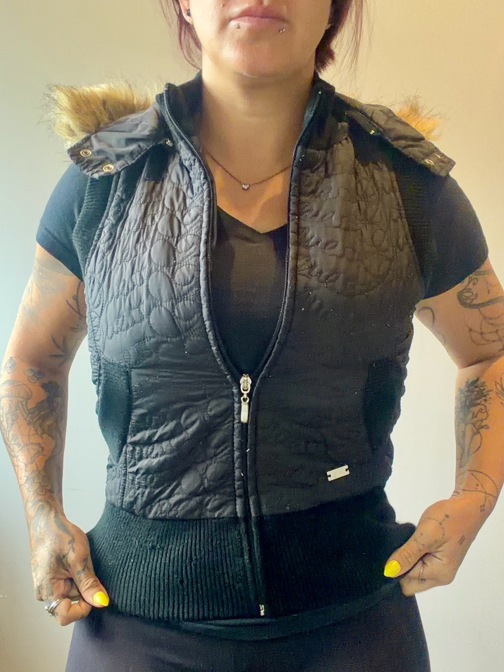 GUESS Womens Small Black Vest With Fur Hood Zip‎ Up Sleeveless